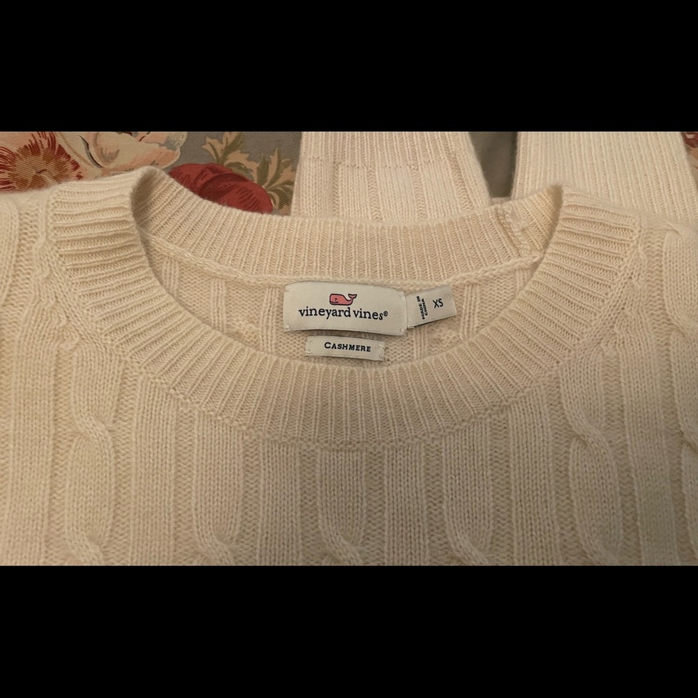 Vineyard vines cashmere sweater
